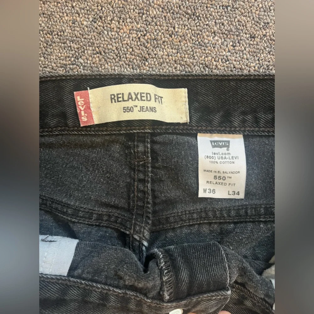 Levi's Men's Straight Black Denim Jeans - Picture 3 of 6